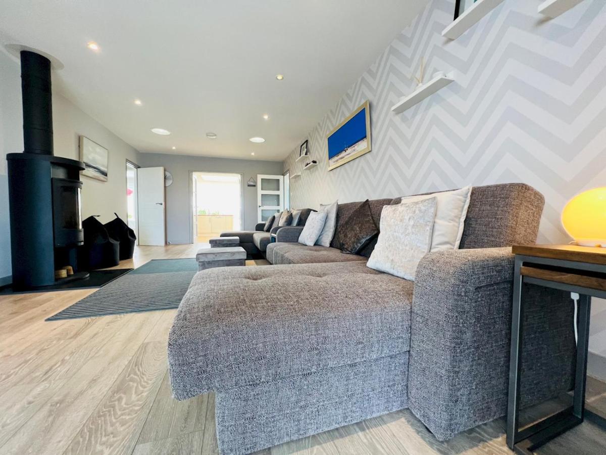 Pass The Keys Fabulous Beach Front Holiday Location Lydd ภายนอก รูปภาพ