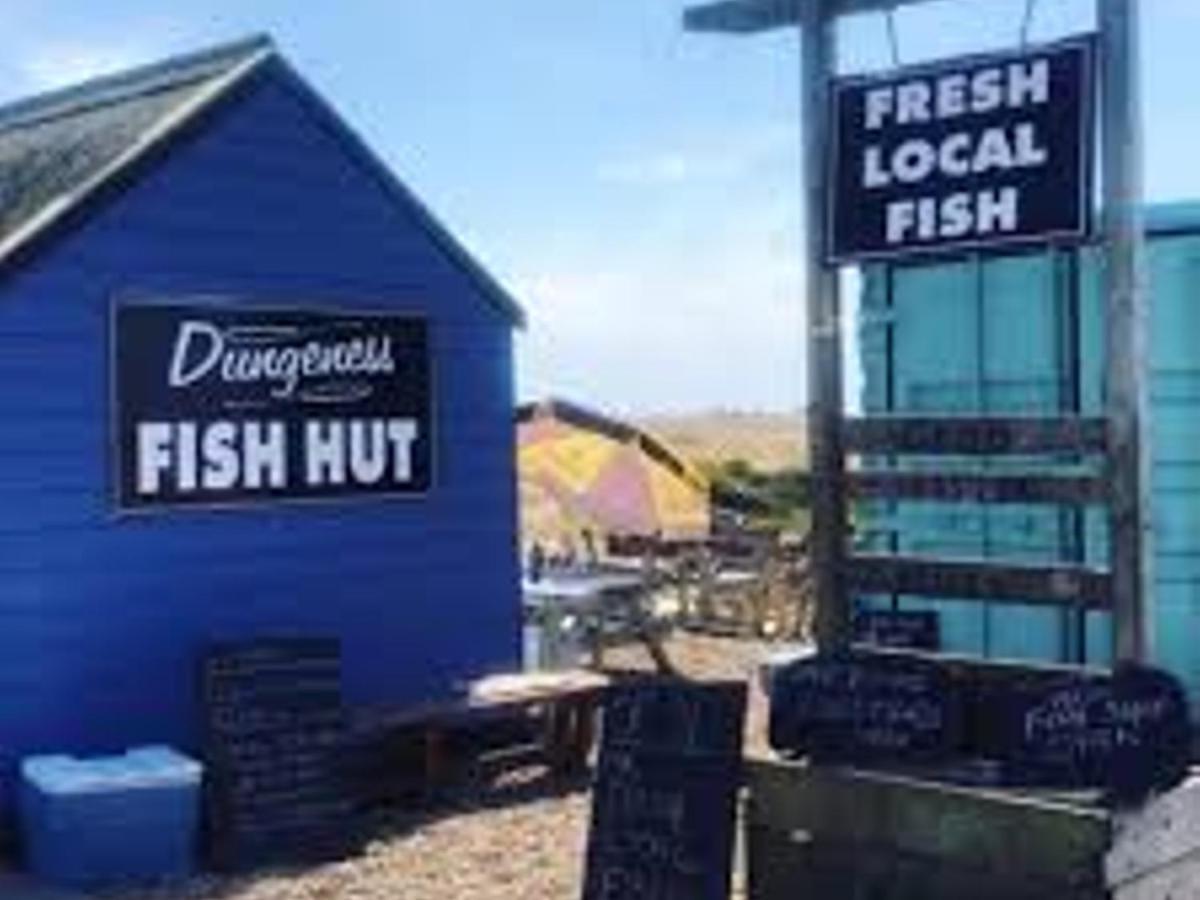 Pass The Keys Fabulous Beach Front Holiday Location Lydd ภายนอก รูปภาพ