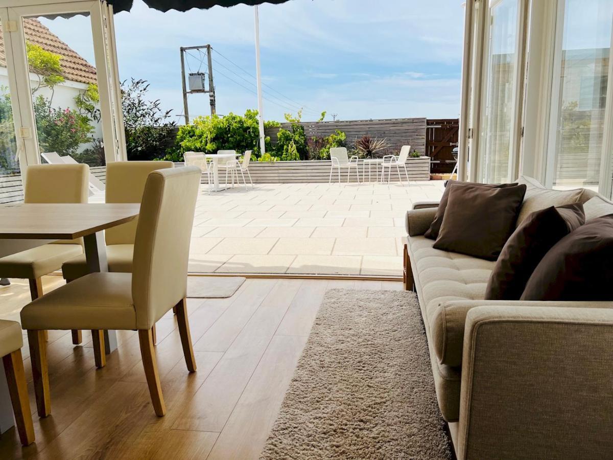 Pass The Keys Fabulous Beach Front Holiday Location Lydd ภายนอก รูปภาพ